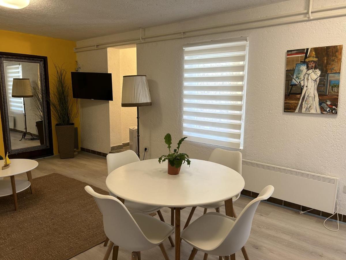 רוביני Peaceful Apartment With Patio מראה חיצוני תמונה