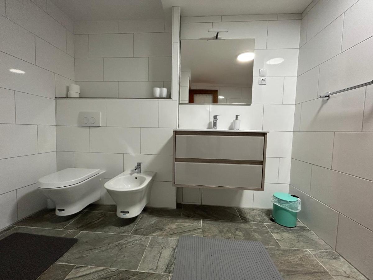 רוביני Peaceful Apartment With Patio מראה חיצוני תמונה